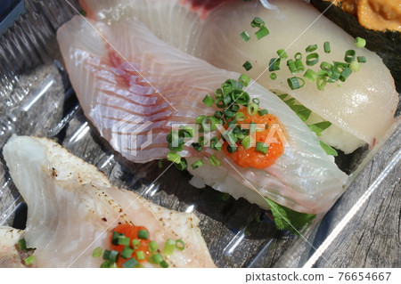 Shimonoseki City, Karato Market, Seafood Bowl, Takeout, Outside, Picnic, Yamaguchi Prefecture, Outdoors, Food, Japanese Cuisine, Bowl, Seafood Shimonoseki City, Karato Market, Seafood Bowl, Takeout, Outside, Picnic, Yamaguchi Prefecture, Outdoors, Food, Japanese Cuisine, Bowl, Seafood 76654667