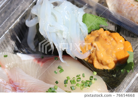 Shimonoseki City, Karato Market, Seafood Bowl, Takeout, Outside, Picnic, Yamaguchi Prefecture, Outdoors, Food, Japanese Cuisine, Bowl, Seafood Shimonoseki City, Karato Market, Seafood Bowl, Takeout, Outside, Picnic, Yamaguchi Prefecture, Outdoors, Food, Japanese Cuisine, Bowl, Seafood 76654668