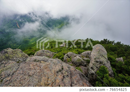 Scenery from the summit of Mt. Kasagatake 76654825