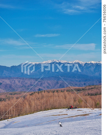 Kaida Kogen Maya Ski Resort Jumbo Foot Slope South Course with a view of the Central Alps Kaida Kogen Maya Ski Resort Jumbo Foot Slope South Course with a view of the Central Alps 76656006