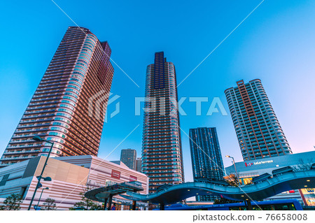 Kawasaki cityscape in Japan Looking over the tower apartment group in front of Musashi Kosugi station Kawasaki cityscape in Japan Looking over the tower apartment group in front of Musashi Kosugi station 76658008