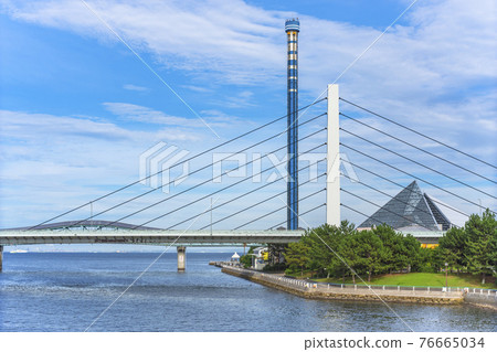 [神奈川/橫濱] 以八景島海洋樂園、藍色瀑布塔和水族博物館為背景的柴郡大橋 76665034