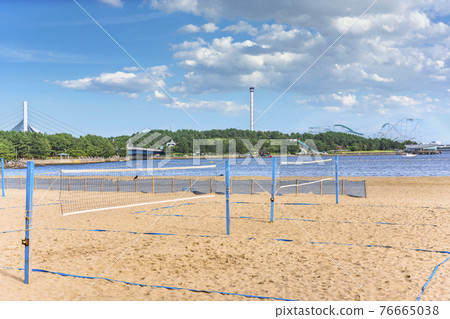 【神奈川/橫濱】橫濱/八景島沙灘排球沙場網與海之公園沙灘背景 76665038