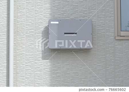 住宅區太陽能發電的功率調節器(功率調節器,PCS) 住宅區太陽能發電的功率調節器(功率調節器,PCS) 76665602