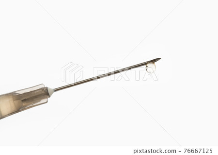 Syringe 76667125