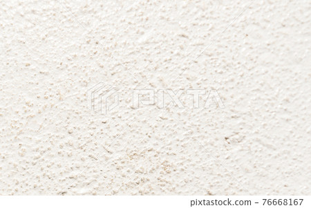 Clean white outer wall 76668167