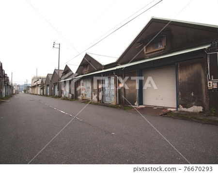 <靜岡清水> 百葉窗關閉的倉庫區域 <靜岡清水> 百葉窗關閉的倉庫區域 76670293
