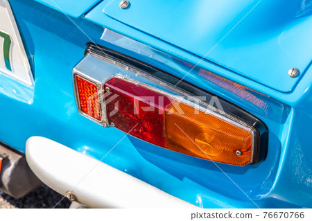 尾燈舊車尾燈(剎車燈) 尾燈舊車尾燈(剎車燈) 76670766