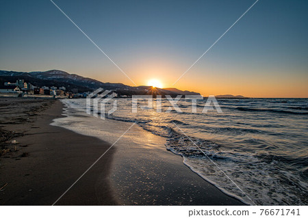 Spring Zenibako coastal sunset 76671741