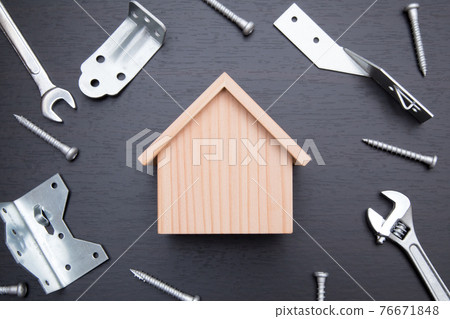 Housing and building hardware 76671848