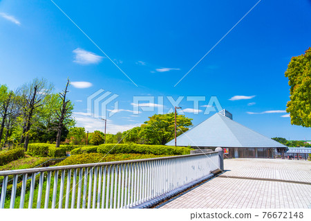 東京多摩市春天的鶴卷西公園 東京多摩市春天的鶴卷西公園 76672148