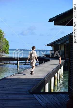 Beach resort, maldives 76674851