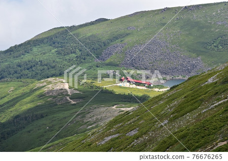 The ridgeline that continues from Funakoshi Noto and Hakuba Oike The ridgeline that continues from Funakoshi Noto and Hakuba Oike 76676265