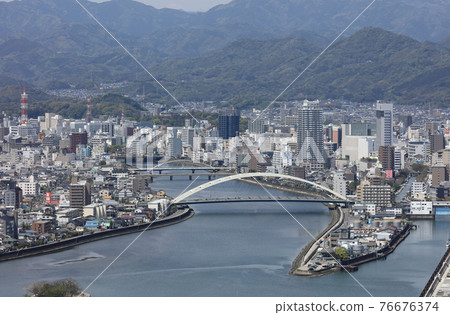 高知市中心(鏡川、庫爾港、高知城) 高知市中心(鏡川、庫爾港、高知城) 76676374