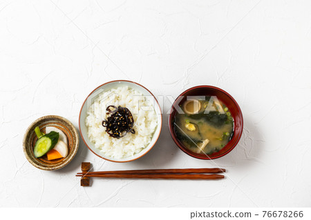 米飯和米飯日本料理的配菜 米飯和米飯日本料理的配菜 76678266