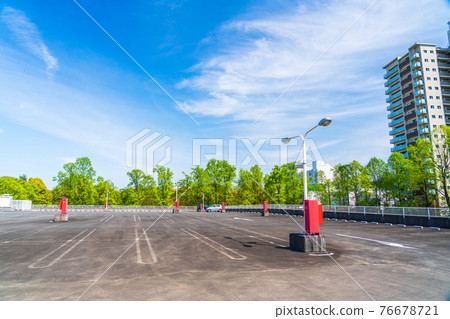 Scenery seen from the roof of a spring shopping center Scenery seen from the roof of a spring shopping center 76678721