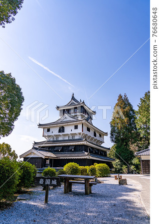 Iwakuni Castle on the summit of Iwakuni City, Yamaguchi Prefecture 76680648
