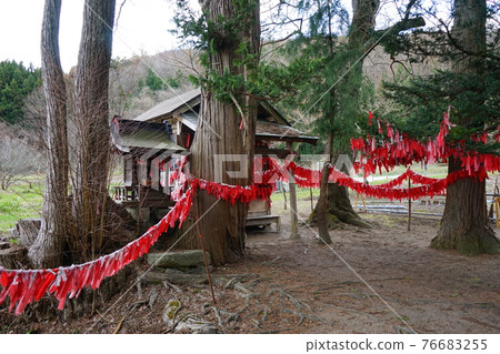 春天遠野 Unetori 神社 76683255
