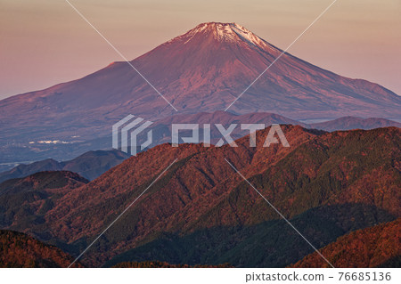 Tanzawa front Ridge · Mt.Fuji seen from the Sanno Tower 76685136