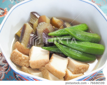 Boiled with eggplant and fried tofu Boiled with eggplant and fried tofu 76686599