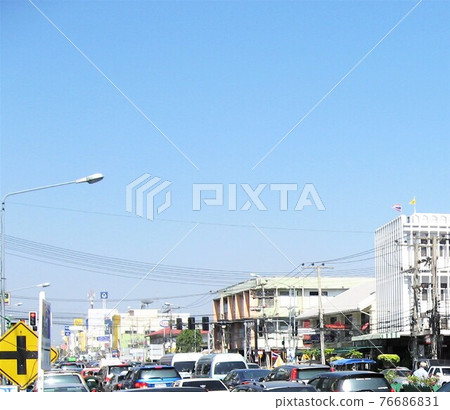 泰國華欣 (Hua Hin) 的交通擁堵。 泰國華欣 (Hua Hin) 的交通擁堵。 76686831