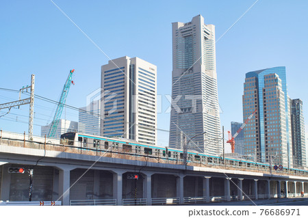 橫濱地標塔和京濱東北線 橫濱地標塔和京濱東北線 76686971