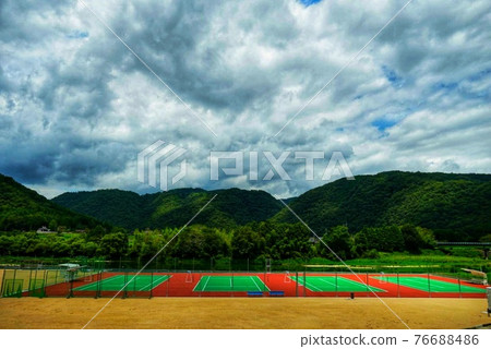 河床網球場 河床網球場 76688486