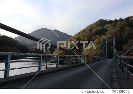 大和富士、室柔湖和明仁橋 大和富士、室柔湖和明仁橋 76689062