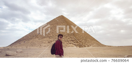 Asian tourist travel to Egypt Red Pyramid in saqqara architecture dream trip destination Asian tourist travel to Egypt Red Pyramid in saqqara architecture dream trip destination 76689064