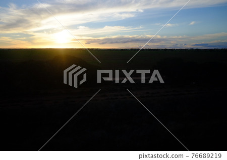 A trip to the Indian Pacific railroad, a fascinating transcontinental railroad that touches the magnificent pioneering spirit of Australia. A trip to the Indian Pacific railroad, a fascinating transcontinental railroad that touches the magnificent pioneering spirit of Australia. 76689219