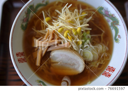 Ohori Onsen bean sprouts ramen 76691597