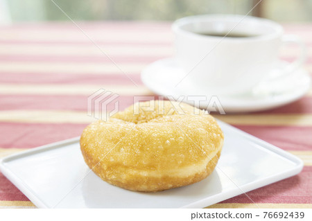 Delicious bean paste donuts and coffee Delicious bean paste donuts and coffee 76692439