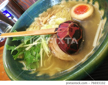 Tonkotsu soy sauce ramen with soft-boiled egg 76693102