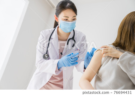 Vaccine stab doctor Vaccine stab doctor 76694431