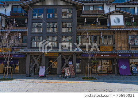 神奈川縣小田原站周邊的日本城市景觀 76696021