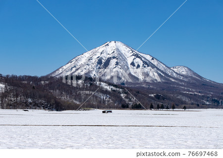 Scenery of Mt. Yotei in early spring in Hokkaido Scenery of Mt. Yotei in early spring in Hokkaido 76697468