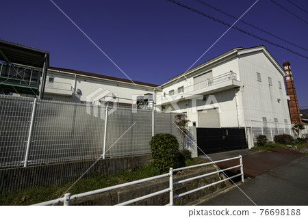 Saijo Sakagura Dori Kamoizumi Shuzo, Higashi-Hiroshima City, Hiroshima Prefecture Saijo Sakagura Dori Kamoizumi Shuzo, Higashi-Hiroshima City, Hiroshima Prefecture 76698188