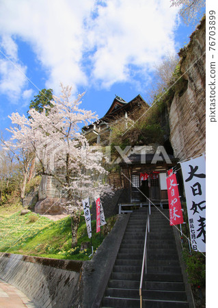 Fukumitsu Spring Festival Kokura Temple Kanzoji (Fukushima Prefecture · Yanatsu Town) 76703899