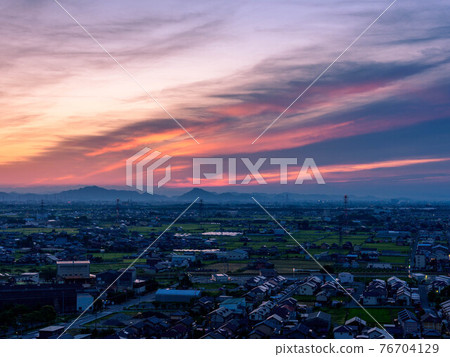 日出的御岳 76704129