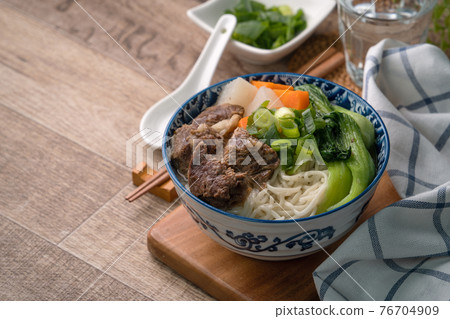 牛肉麵 牛肉 麵 麵條 Beef noodle soup ビーフヌードル 牛肉麵 牛肉 麵 麵條 Beef noodle soup ビーフヌードル 76704909