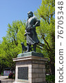 Statue of Saigo in the fresh green Ueno 76705348