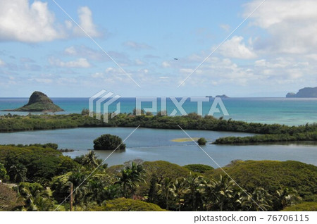 夏威夷、歐胡島、卡內奧赫灣、古蘭尼海灘公園、中國人的帽子 76706115