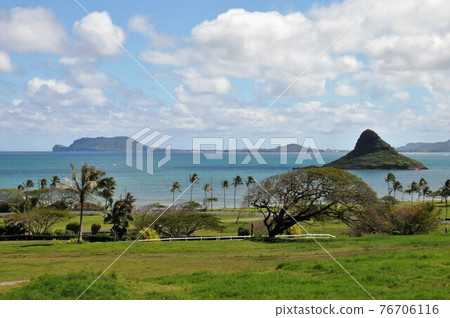 夏威夷、歐胡島、卡內奧赫灣、古蘭尼海灘公園、中國人的帽子 76706116