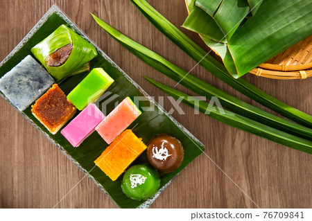 Malaysia popular assorted sweet dessert or simply known as kueh or kuih Malaysia popular assorted sweet dessert or simply known as kueh or kuih 76709841