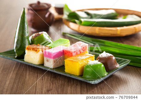 Malaysia popular assorted sweet dessert or simply known as kueh or kuih Malaysia popular assorted sweet dessert or simply known as kueh or kuih 76709844