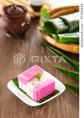 Malaysia traditional snacks from Peranakan Culture - Kuih Talam made of pandan leaf and coconut 76709849