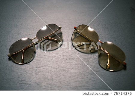 Showa-style sunglasses (2) 03 76714376