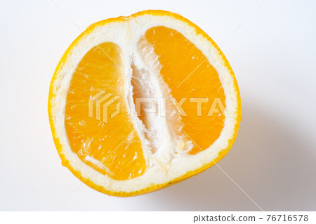 [Fruits] Citrus, citrus fruits, cut section 76716578