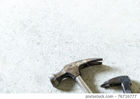 Craftsman construction image background image hammer hammer carpenter tools copy space 76716777