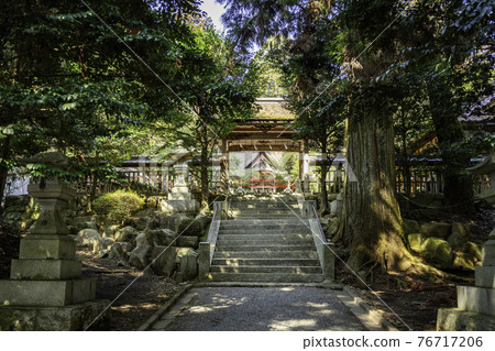 廣島縣東廣島市元宮八幡神社 76717206